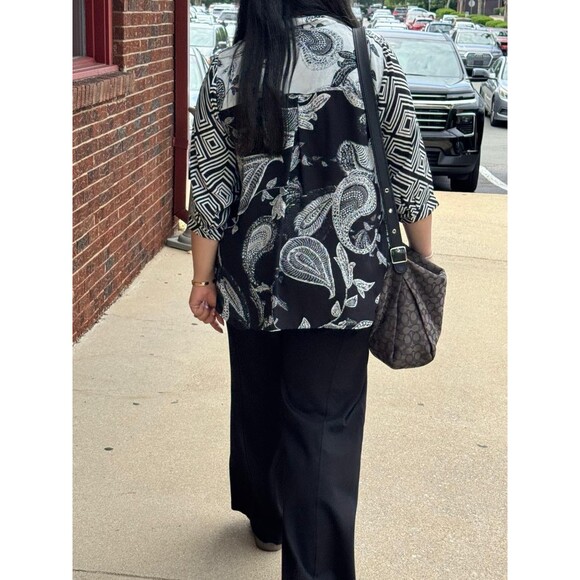 Rose + Olive Blouse Women Plus 1X Geometric Art to Wear Flowy 3/4 Sleeve Top - Picture 13 of 13